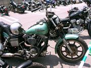 FX�ł��ˁB�^���N�̔��Α��A�F������Ă܂��B